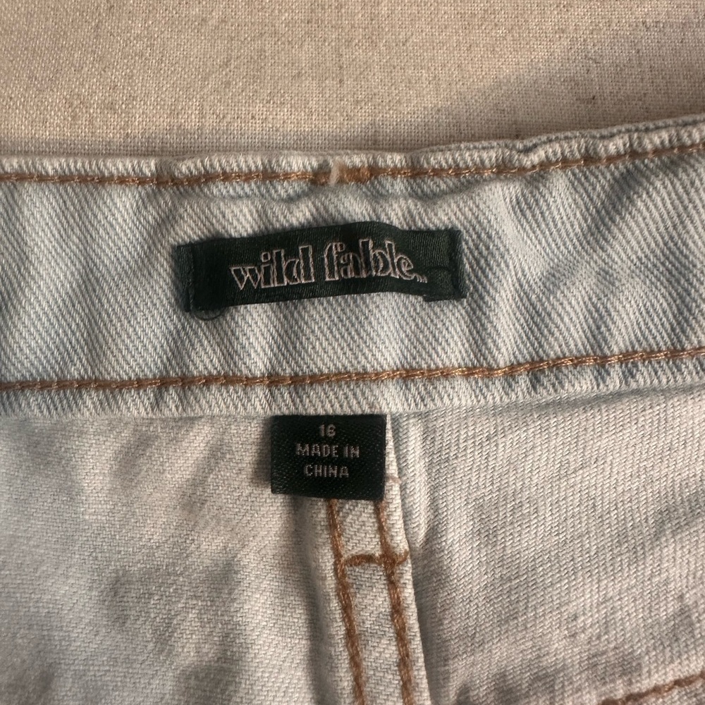 Wild Fable High Rise Cut Off Shorts Size 16 - Picture 4 of 10